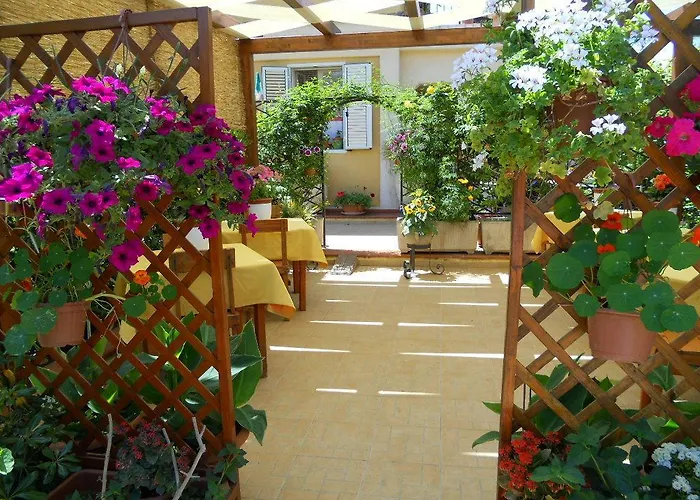 Ansise Bed & Breakfast 4*